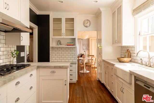 101 N Arden Boulevard, Los Angeles, CA 90004