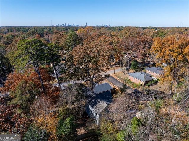 2425 Mellville Avenue, Decatur, GA 30032