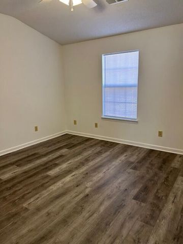 309 Brookside Drive, Mcdonough, GA 30253