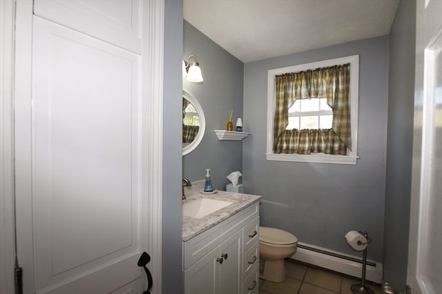 9 Hermosa Dr, Easton, MA 02375