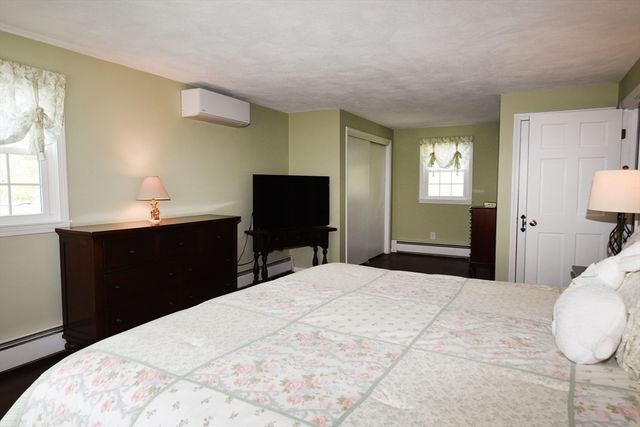 9 Hermosa Dr, Easton, MA 02375