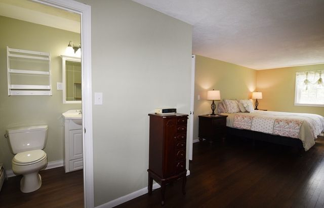 9 Hermosa Dr, Easton, MA 02375