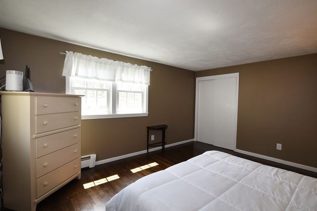 9 Hermosa Dr, Easton, MA 02375