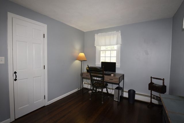 9 Hermosa Dr, Easton, MA 02375