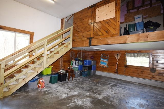 9 Hermosa Dr, Easton, MA 02375