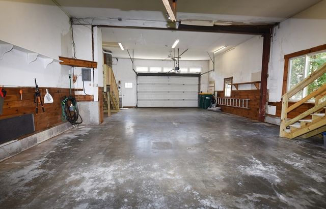 9 Hermosa Dr, Easton, MA 02375