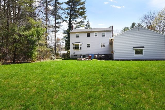 9 Hermosa Dr, Easton, MA 02375
