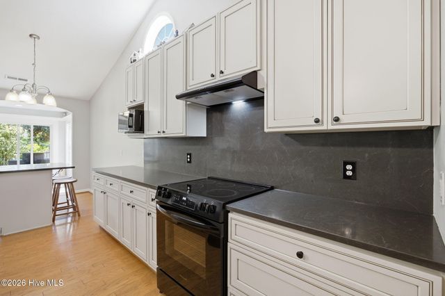 100 Mulberry Circle, Hampstead, NC 28443