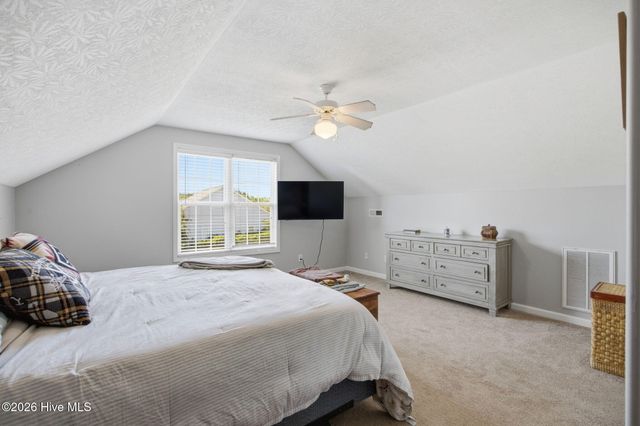 100 Mulberry Circle, Hampstead, NC 28443