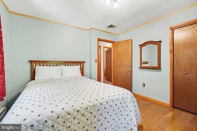24 MOUNTAIN VIEW RD, Bethel, PA 19507