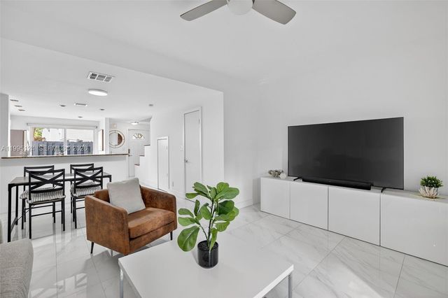 1953 NE 15th Ave 1953, Fort Lauderdale, FL 33305