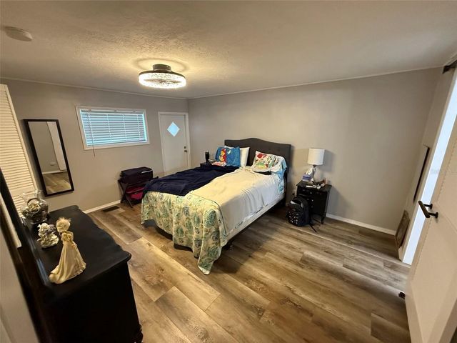 4655 MADISON AVENUE, Zephyrhills, FL 33541