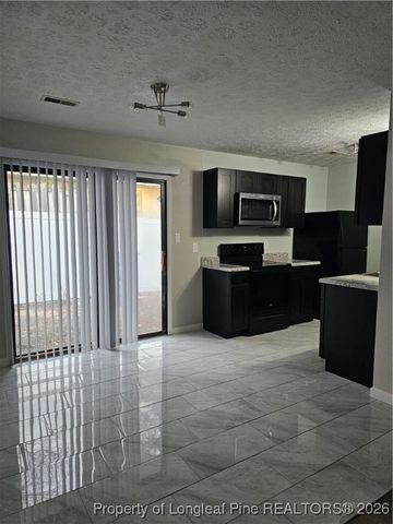 797 Hedgelawn Way, Fayetteville, NC 28311