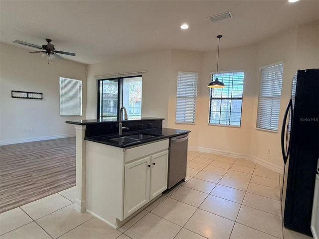 10441 STAPELEY DRIVE, Orlando, FL 32832