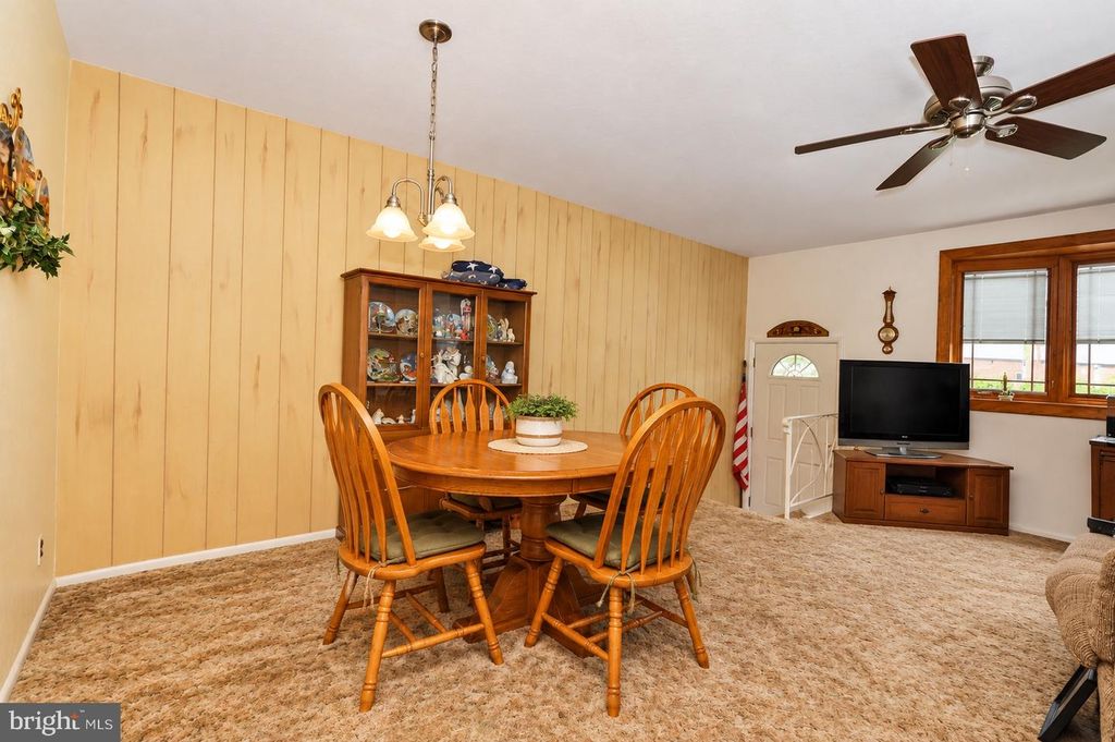 3363 ELLISTON CIR, PHILADELPHIA, PA 19114 — photo 5