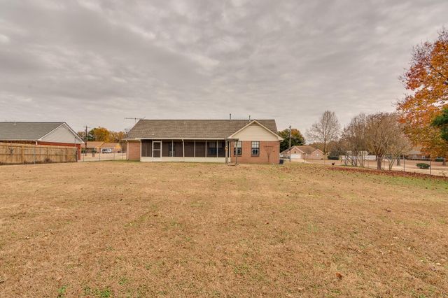 41 KINGSTON DR, Atoka, TN 38004
