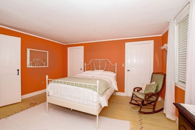 595 New Bedford Road, Rochester, MA 02770