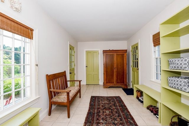 595 New Bedford Road, Rochester, MA 02770