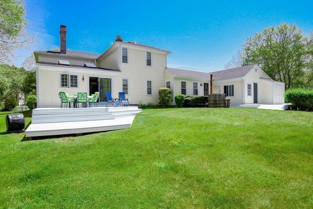 595 New Bedford Road, Rochester, MA 02770