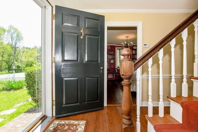 595 New Bedford Road, Rochester, MA 02770