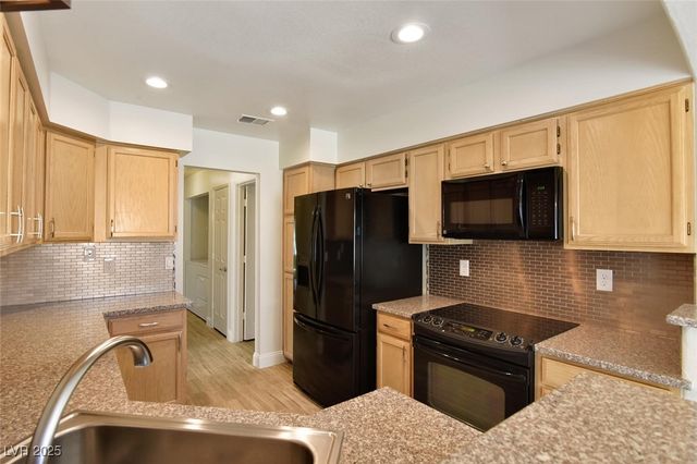 2136 SUN SWEPT Way, Henderson, NV 89074