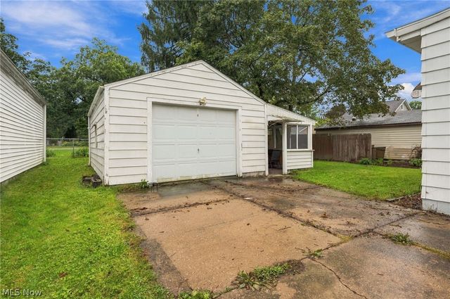 540 Roosevelt Avenue, Cuyahoga Falls, OH 44221