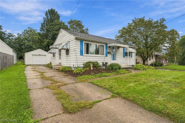 540 Roosevelt Avenue, Cuyahoga Falls, OH 44221