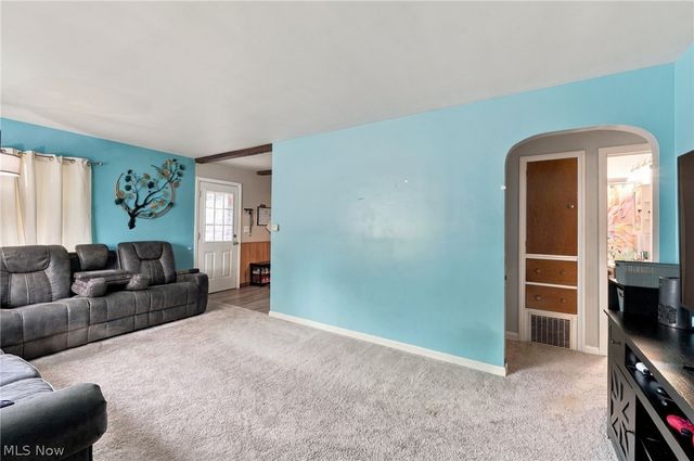 540 Roosevelt Avenue, Cuyahoga Falls, OH 44221
