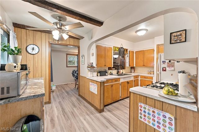 540 Roosevelt Avenue, Cuyahoga Falls, OH 44221