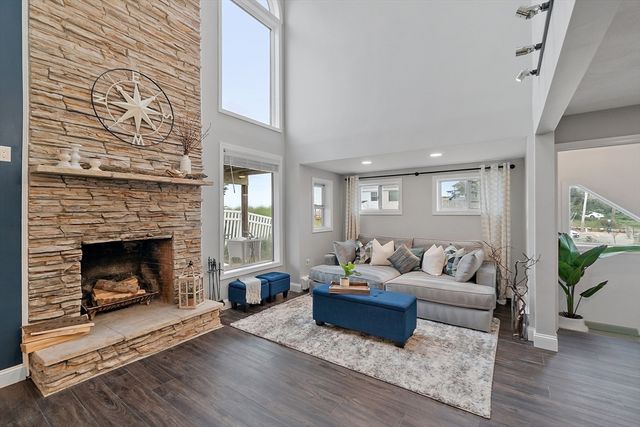 4 Northern Blvd, Newbury, MA 01951