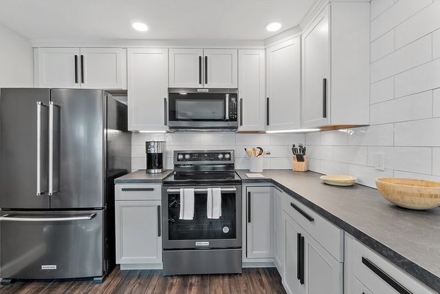 4 Northern Blvd, Newbury, MA 01951