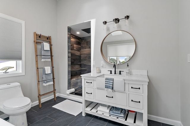 4 Northern Blvd, Newbury, MA 01951