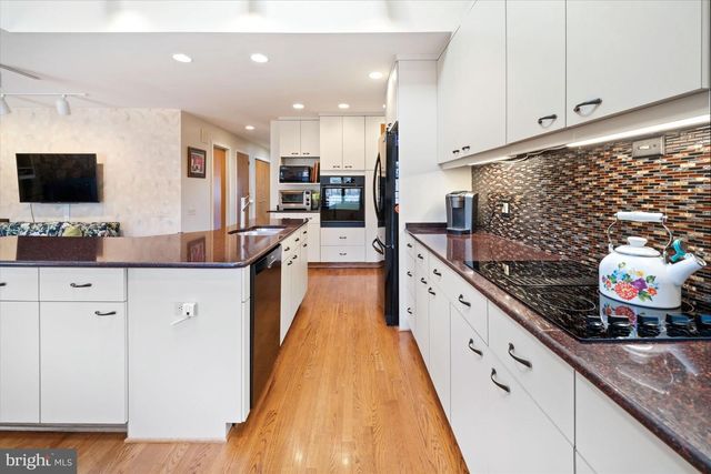 100 BELLANT CIR, Wilmington, DE 19807