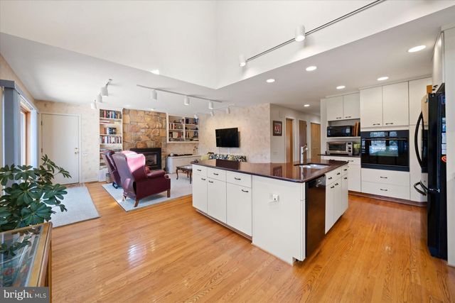 100 BELLANT CIR, Wilmington, DE 19807