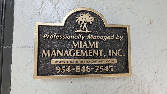 211 SW 113th Way 211, Pembroke Pines, FL 33025