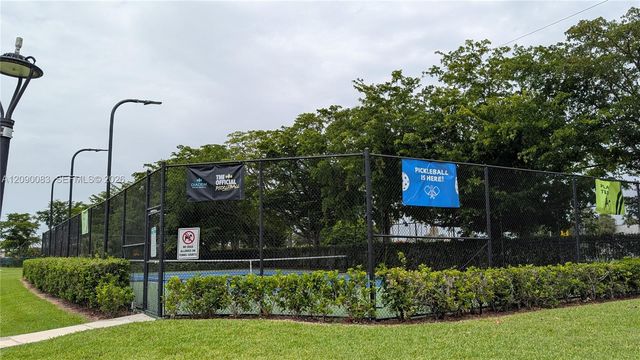 211 SW 113th Way 211, Pembroke Pines, FL 33025