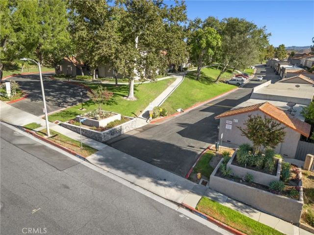 26853 Avenida Terraza, Saugus, CA 91350