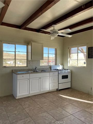 7344 Palm Avenue, Yucca Valley, CA 92284