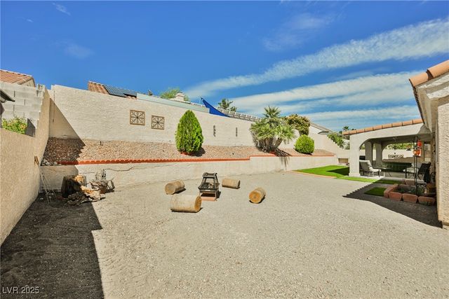 5721 Whale Rock Street, Las Vegas, NV 89149