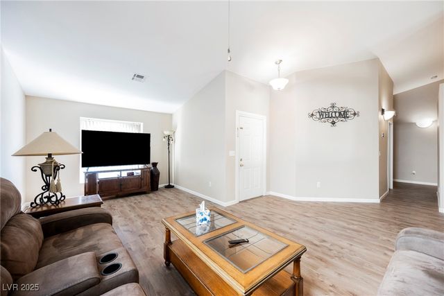 5721 Whale Rock Street, Las Vegas, NV 89149