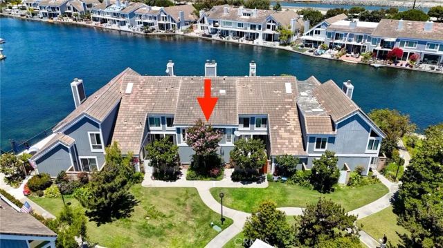16101 Saint Croix Circle, Huntington Beach, CA 92649