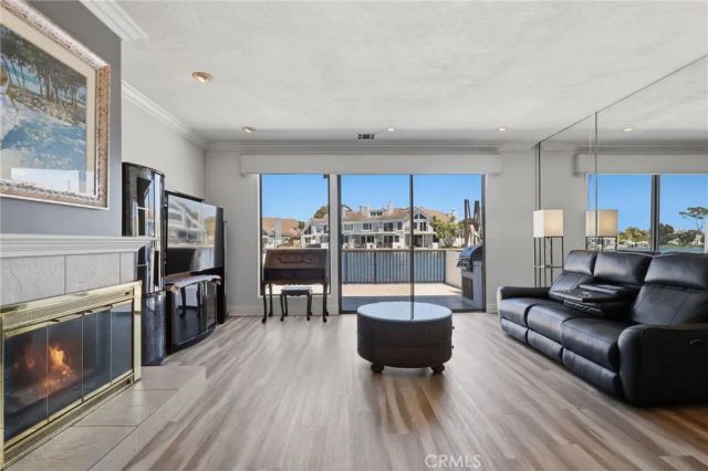 16101 Saint Croix Circle, Huntington Beach, CA 92649