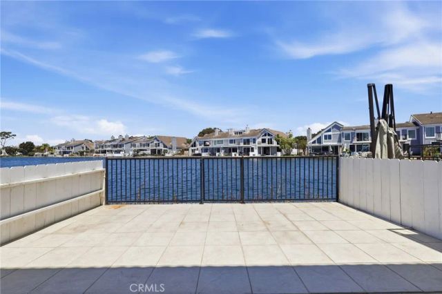 16101 Saint Croix Circle, Huntington Beach, CA 92649