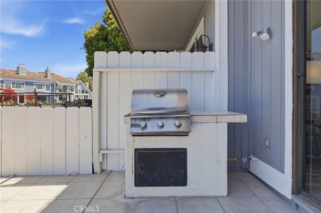 16101 Saint Croix Circle, Huntington Beach, CA 92649