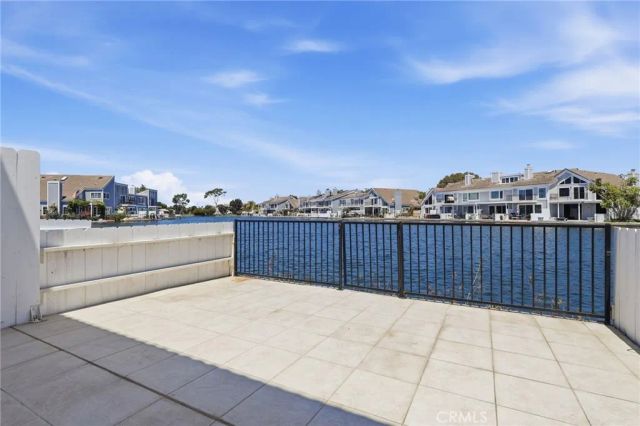 16101 Saint Croix Circle, Huntington Beach, CA 92649