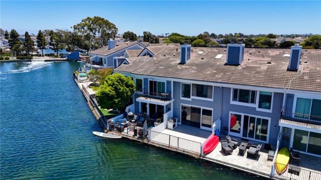 16101 Saint Croix Circle, Huntington Beach, CA 92649