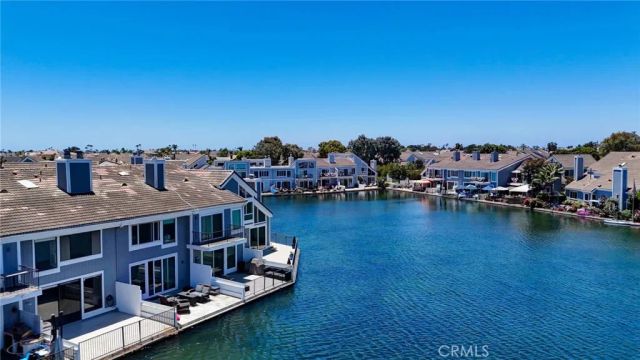 16101 Saint Croix Circle, Huntington Beach, CA 92649