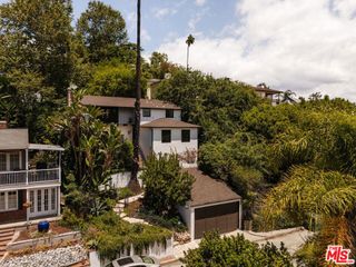 2151 Kenilworth Avenue, Los Angeles, CA 90039