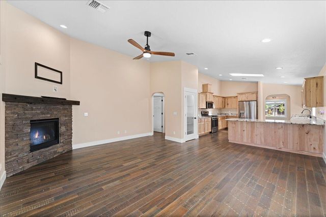 2953 Naples Drive, Grants Pass, OR 97527