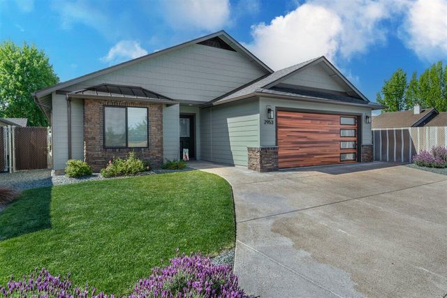 2953 Naples Drive, Grants Pass, OR 97527